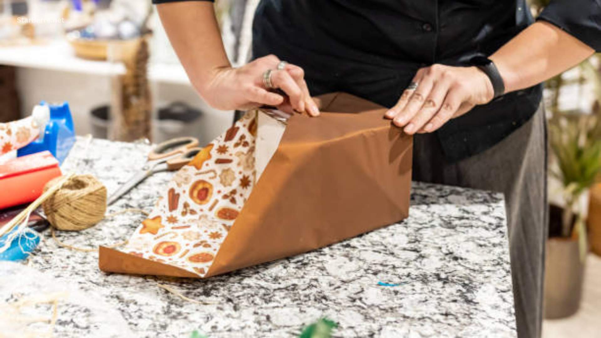 How to Make a Bag Out of Wrapping Paper